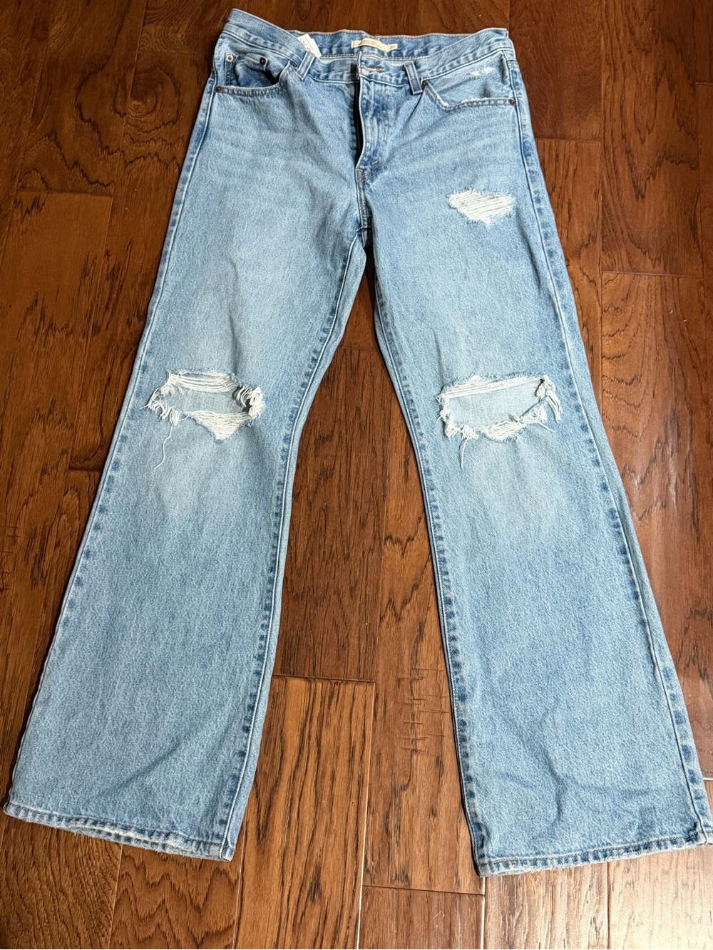 Light Blue Distressed Levi’s Jeans